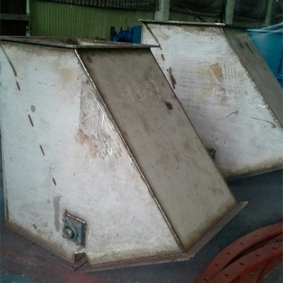 不(bú)鏽鋼闆式側(cè)三通