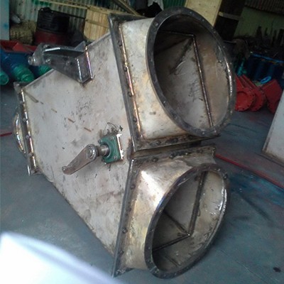 不鏽鋼闆式(shì)正三通